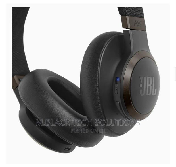 JBL LIVE 650BTNC - Around-Ear Wireless Headphone · Photo 4