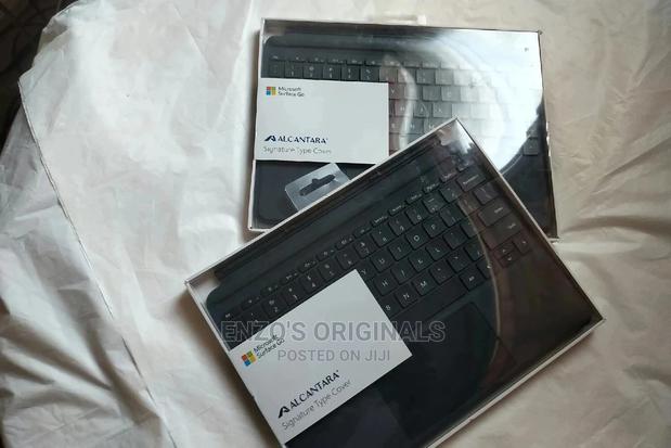 Microsoft Surface Go Alcantara Type Cover Keyboard · Photo 3