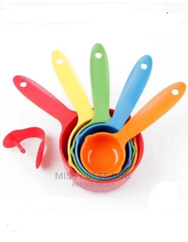 Multi-Coloured Measuring Spoons (5pcs) · Photo 4
