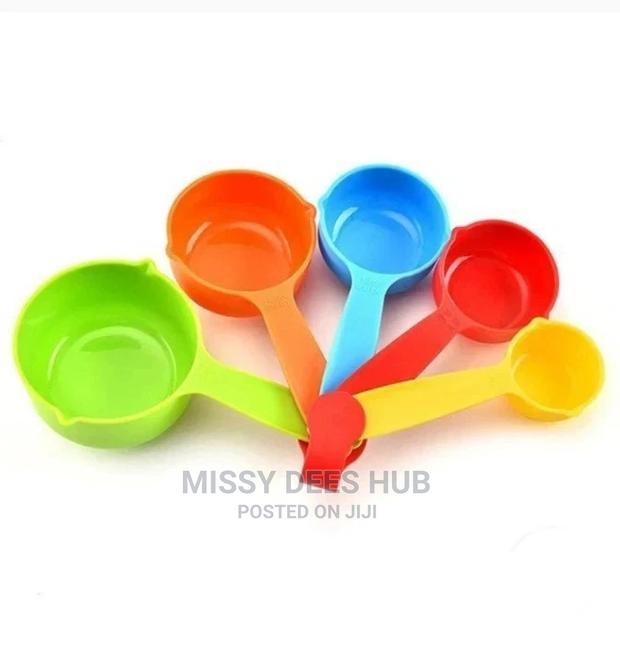 Multi-Coloured Measuring Spoons (5pcs) · Photo 5