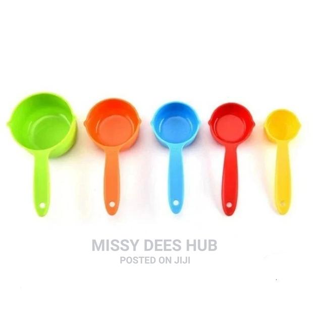 Multi-Coloured Measuring Spoons (5pcs) · Photo 6