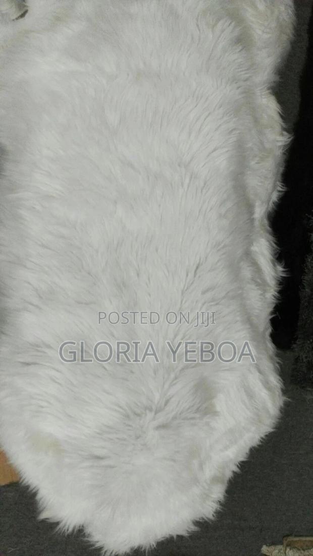 Fluffy Carpet · Photo 2