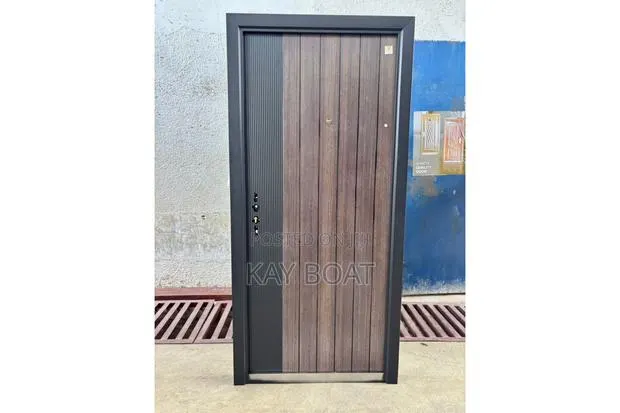 Metal Door With a Wood Composite · Photo 1
