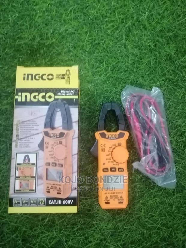 Digital AC Clamp Meter · Photo 1