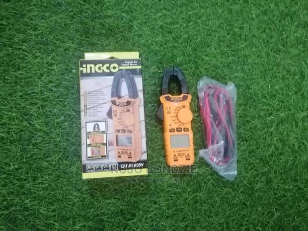 Digital AC Clamp Meter · Photo 2
