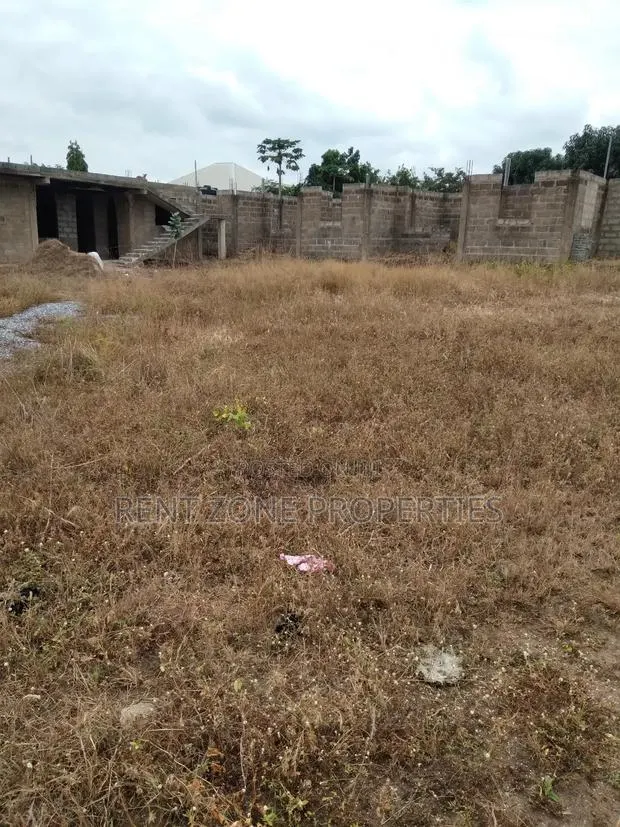 10bdrm Apartment in Rent Zone Properties, Amasaman for sale · Photo 1