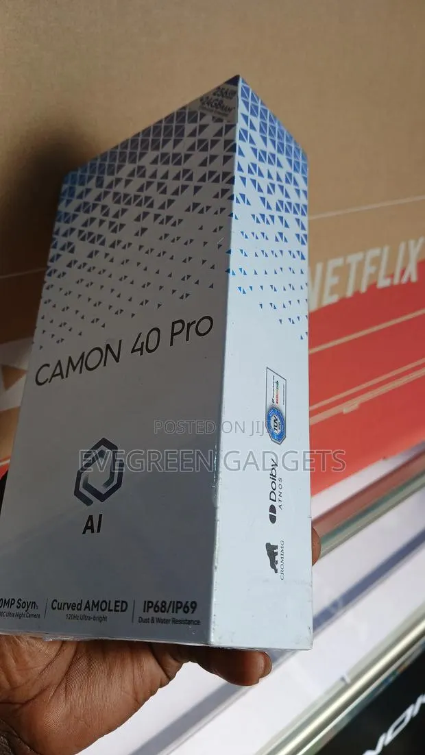 New Tecno Camon 40 Pro 5G 256 GB Black · Photo 1