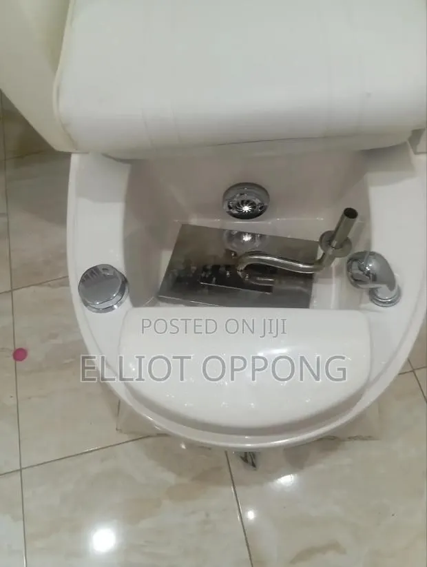 Pedicure Spa (Used) · Photo 3