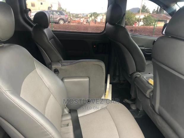 Hyundai H1 Buses For Rent. 12 Seater Buses For Rent In Ghana · Photo 6