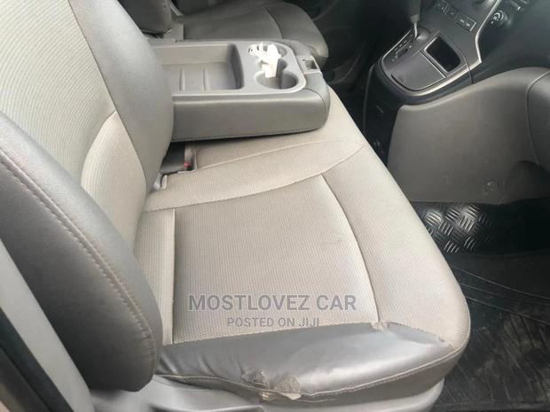 Hyundai H1 Buses For Rent. 12 Seater Buses For Rent In Ghana · Photo 8