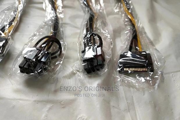 SATA Power to 6pin 8pin PCIE Graphics Power · Photo 1