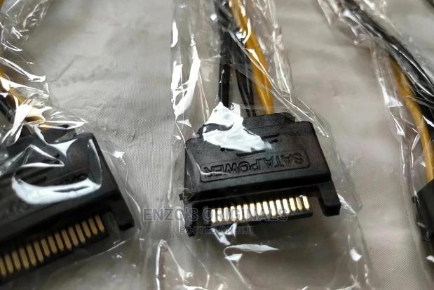 SATA Power to 6pin 8pin PCIE Graphics Power · Photo 4
