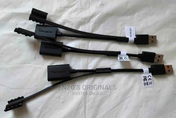 USB-C Female to USB 3.1 Male Adapter · Photo 2
