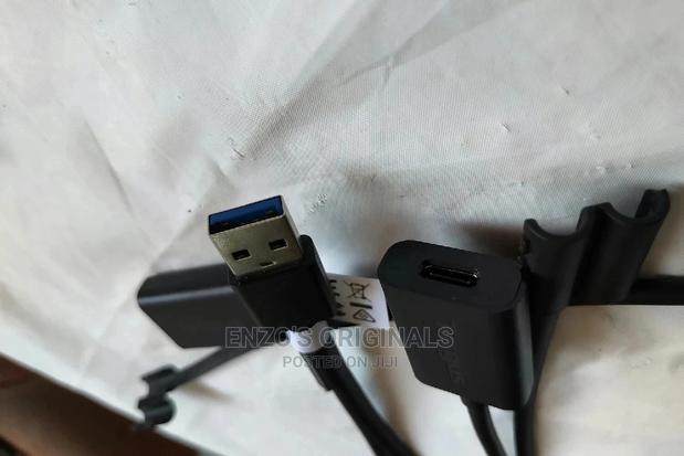 USB-C Female to USB 3.1 Male Adapter · Photo 4