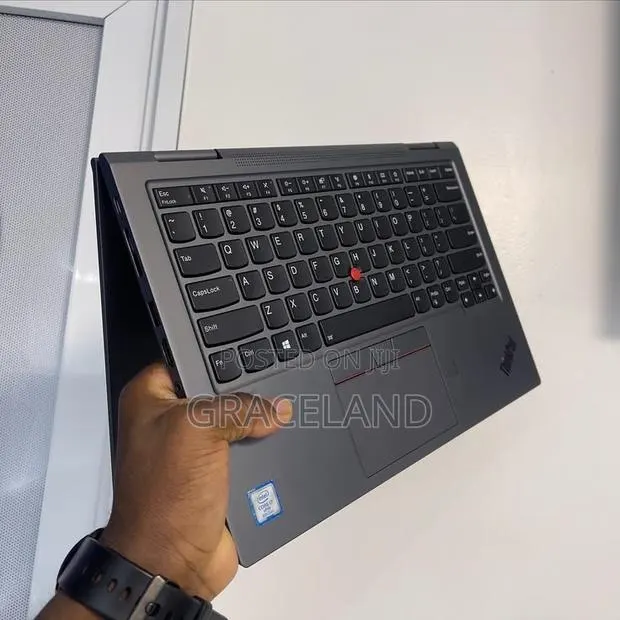 New Laptop Lenovo ThinkPad X1 Yoga 16GB Intel Core i7 SSD 512GB · Photo 1