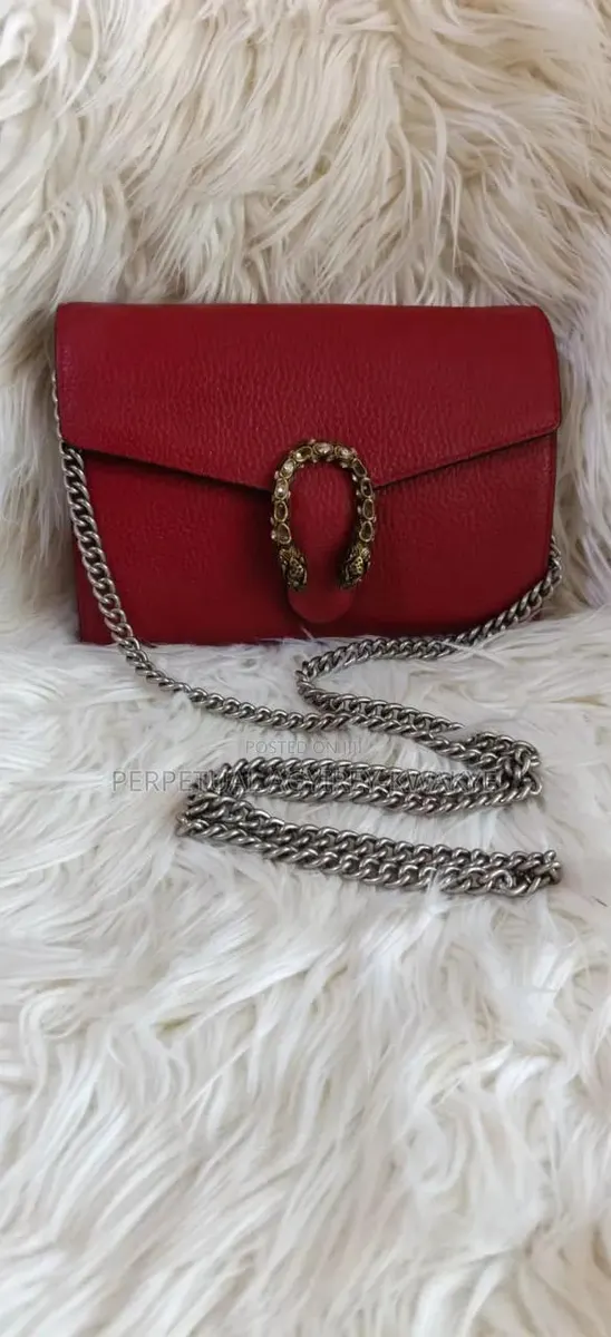 Gucci Red Bag · Photo 1