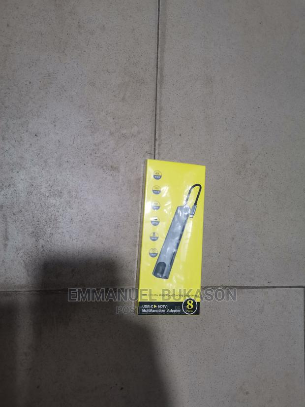 8 in Type C Adapter · Photo 2