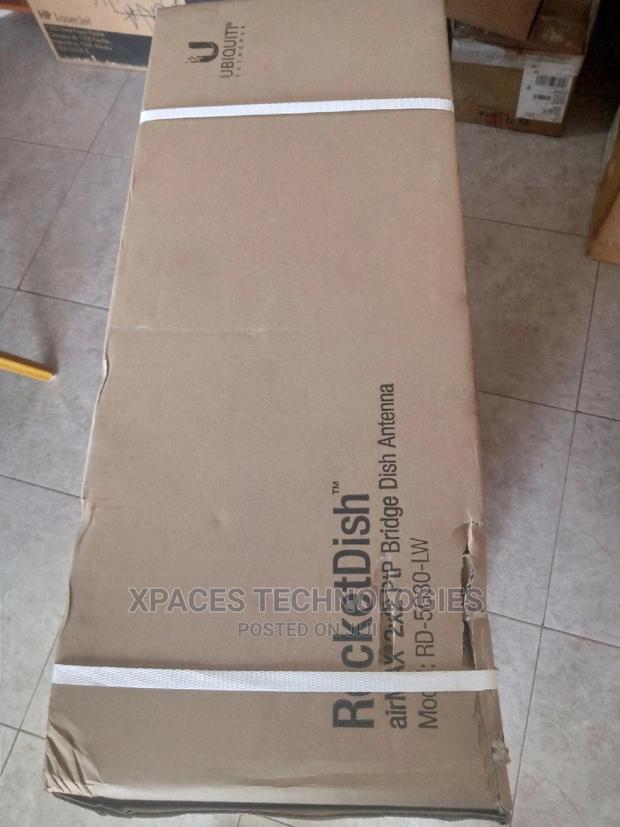 Ubiquiti Rd-5g30 5ghz Rocketdish 30dbi Basestation 2x2 · Photo 3