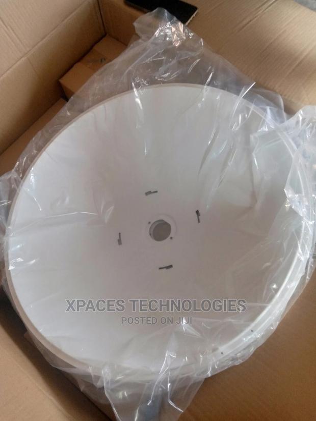 Ubiquiti Rd-5g30 5ghz Rocketdish 30dbi Basestation 2x2 · Photo 4