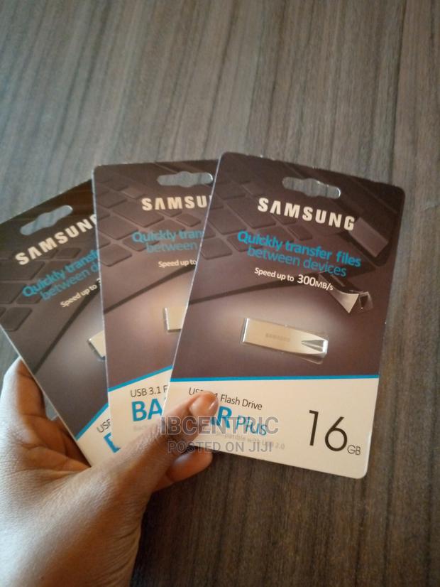 Samsung 16GB Pen Drive · Photo 1