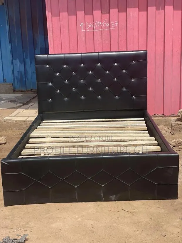 Black Leather Double Bedframe// Durable And Luxurious · Photo 1