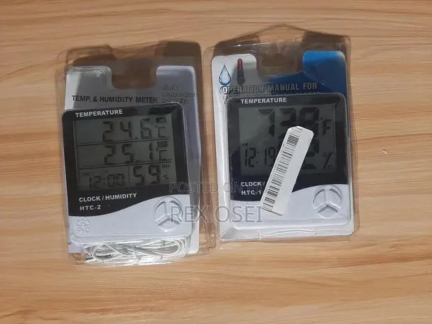 Hygrometer Temperature Device · Photo 1