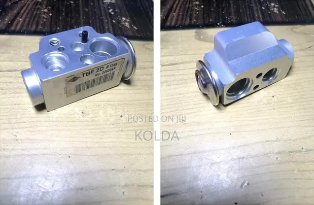AC Expansion Valve · Photo 1