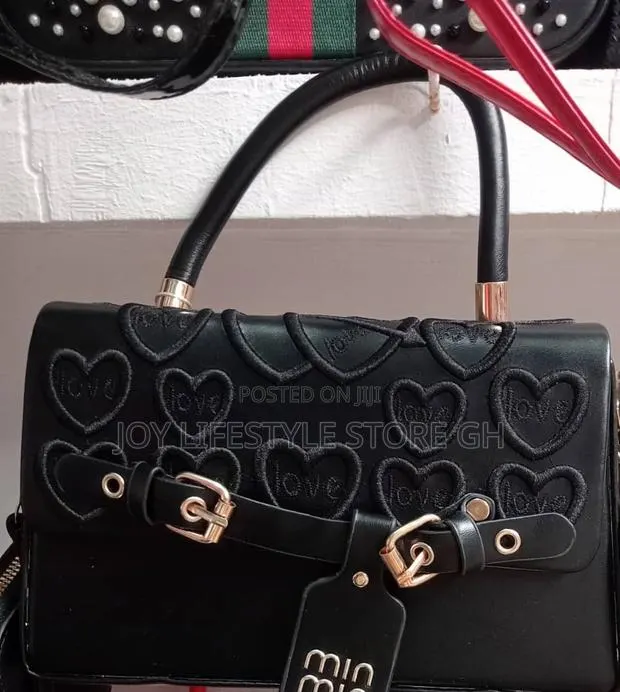 Ladies Handbag · Photo 1