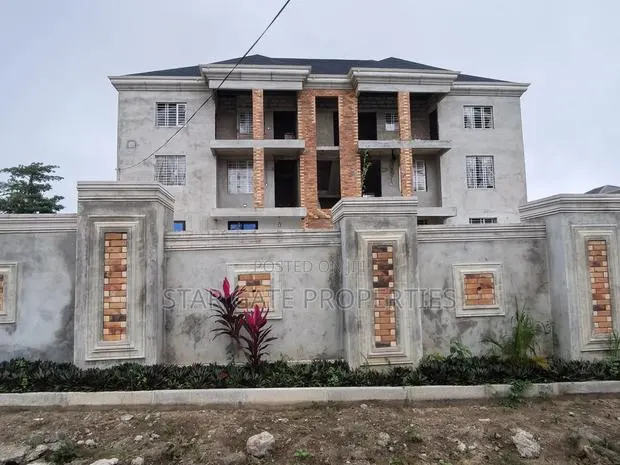 12bdrm House in Ejisu for sale · Photo 1