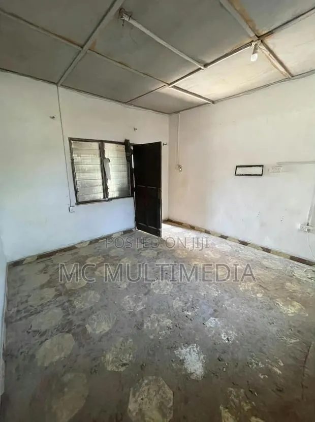 1bdrm Room & Parlour in Send The Money, A-Lang for rent · Photo 1