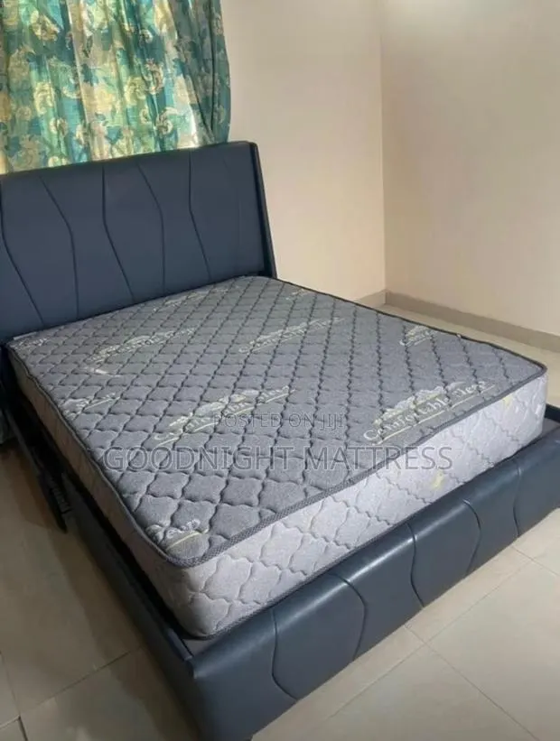 Compressed Mattress · Photo 1