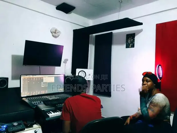 Recording Studio · Photo 4
