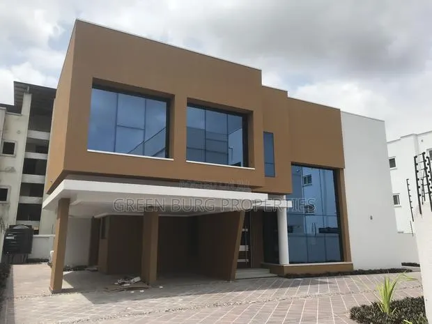5bdrm House in East Legon for rent