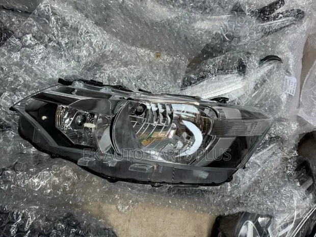 Toyota Yaris/Belta/Vios Headlight 2013 2014 2015 2016 2017 · Photo 1