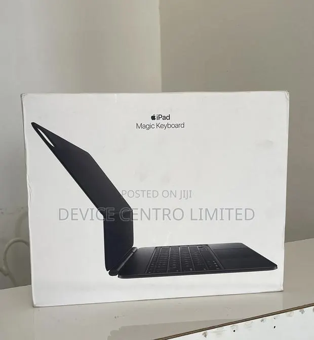 Apple Magic Keyboard 13 Inches · Photo 1