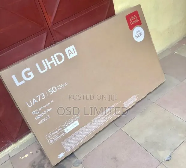 Modern Lg 50” Uhd Smart Tv · Photo 1