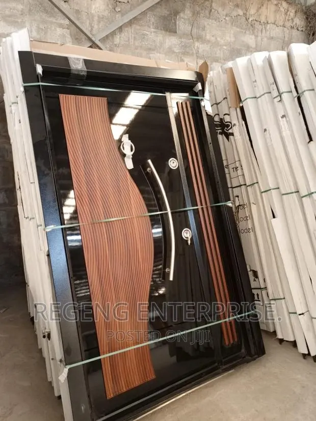 Heavy Quality Security Door With Accessories. · Photo 1