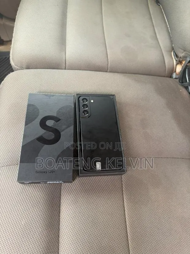 New Samsung Galaxy S22+ 5G 256 GB Black · Photo 1