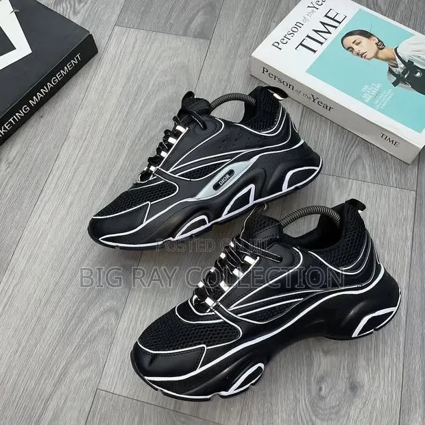 Black and White Dior B30 · Photo 1