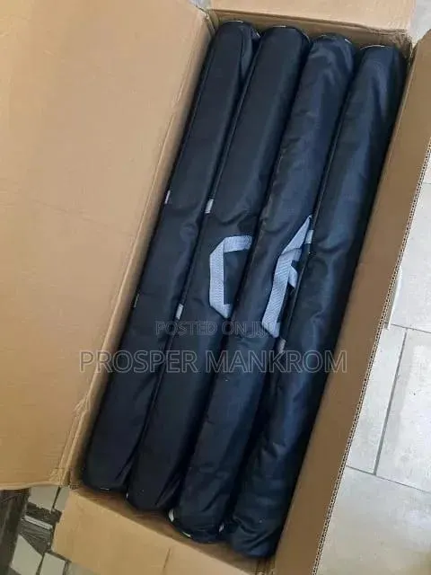 Pull Up and Stands · Photo 1