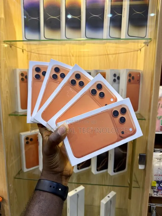New Apple iPhone 17 Pro 256 GB Orange · Photo 1