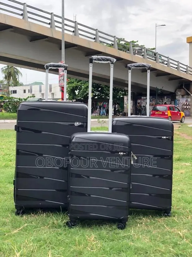 3piece Sets Luggage Expandable Suitcase Luggage Set Tsa Lock. 1,350gh. · Photo 1