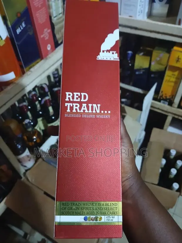 Red Train Blended Whiskey 750ml · Photo 1
