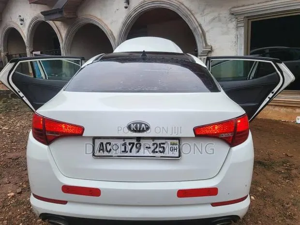 Kia Optima 2013 White · Photo 1