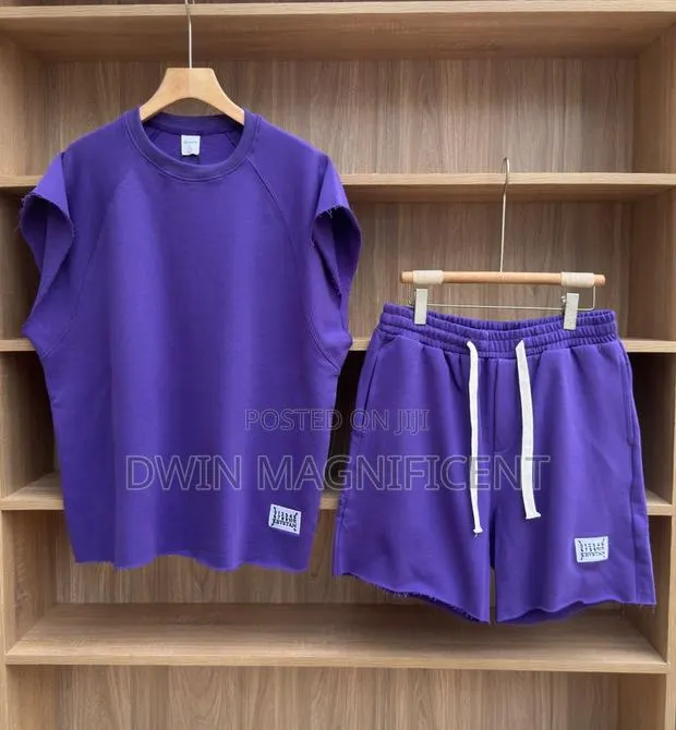 Easy Wear Armless Top and Down · Photo 1