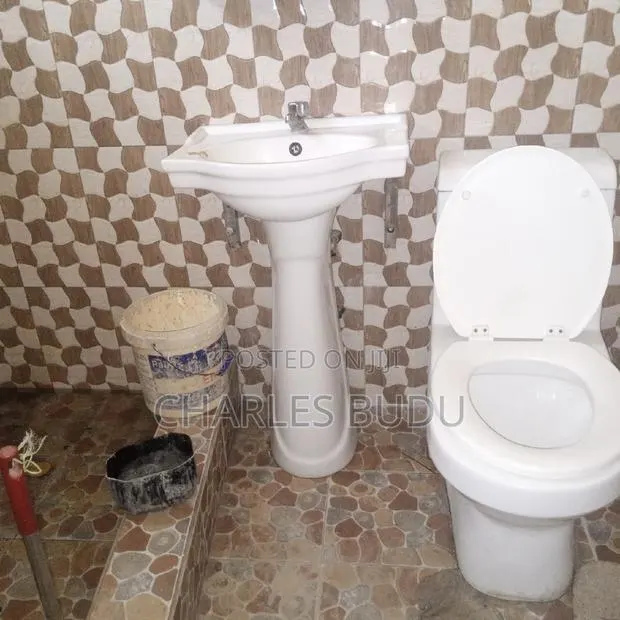 1bdrm Apartment in Ajololo Estate, Dansoman for rent · Photo 1