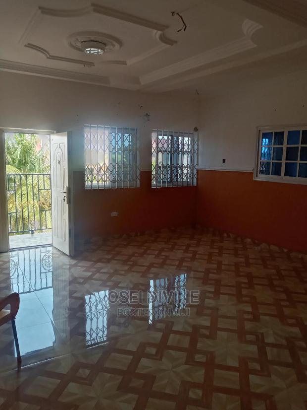 Awesome 2-Bedrooms Apartment Dansoman · Photo 1