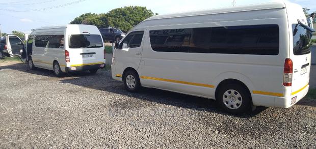 Car Rental Service in Ghana. Hiace Buses for Rent in Ghana · Photo 2