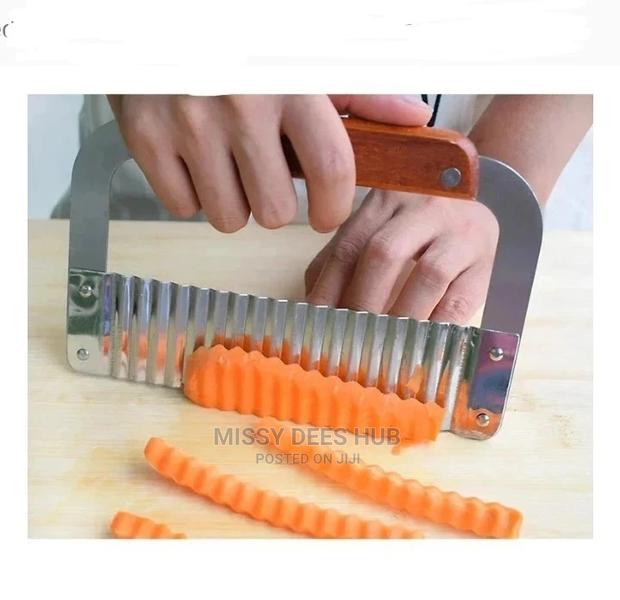 Crinkle Cutter or Wavy Knife · Photo 8