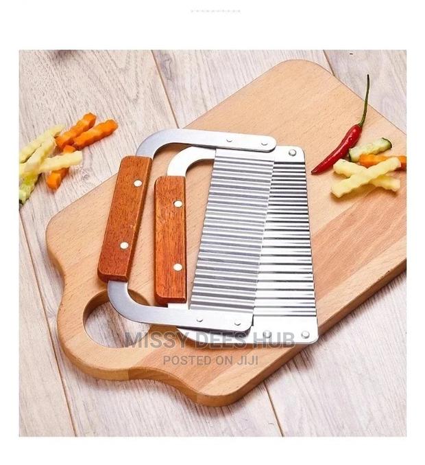 Crinkle Cutter or Wavy Knife · Photo 4
